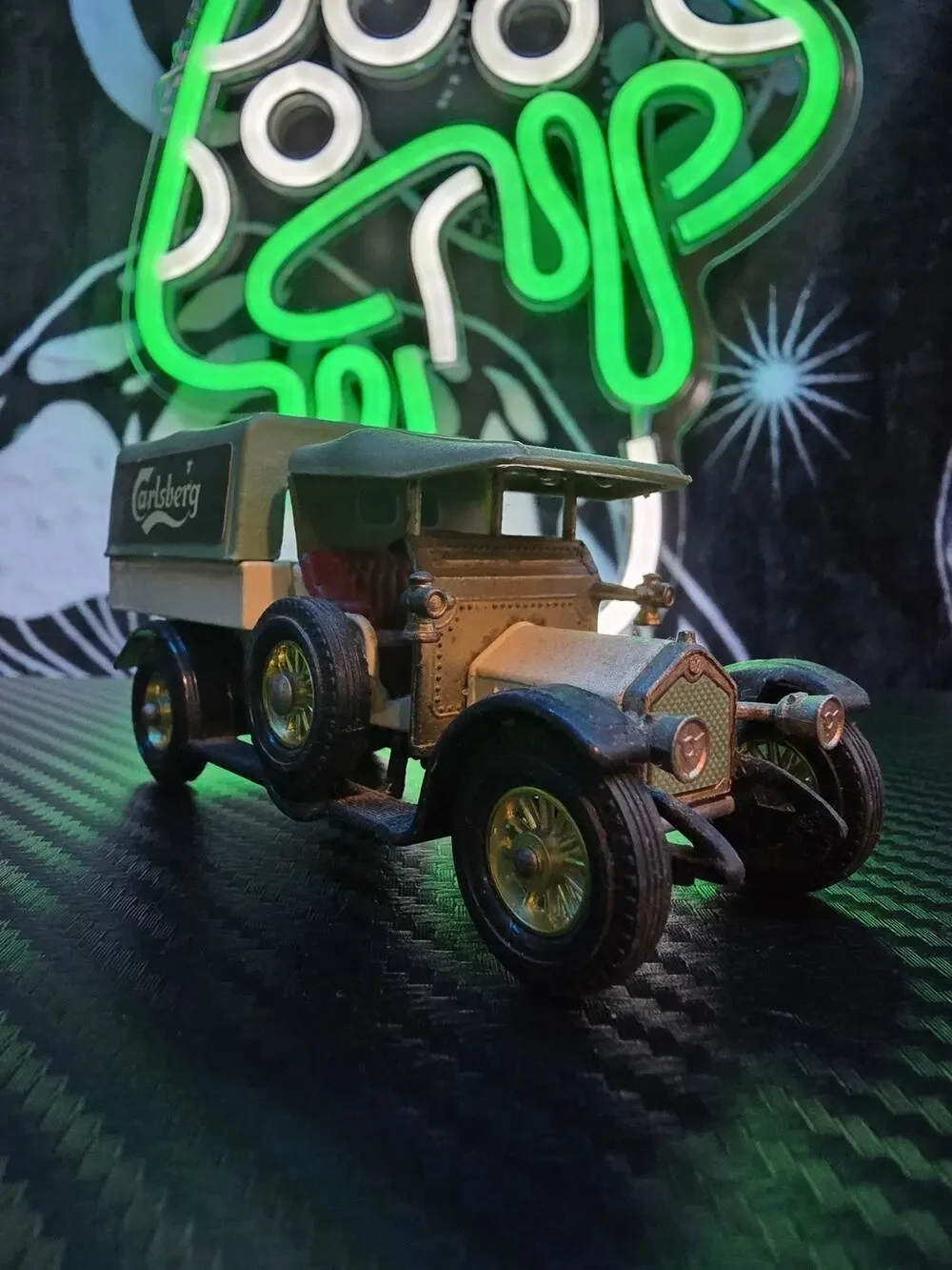 Matchbox Models of Yesteryear Y18 Crossley Carlsberg Delivery Truck 1973 England